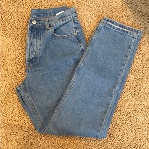 BRANDY MELVILLE MOM JEANS